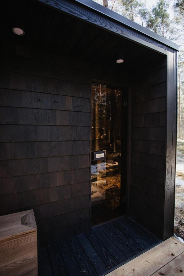 Oeoed Hoetels Laheranna Saera -With Sauna Ihasalu المظهر الخارجي الصورة
